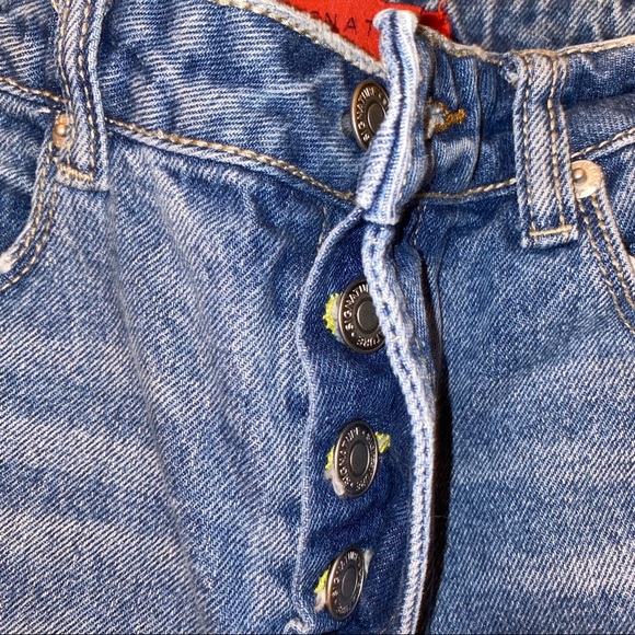 Distressed boyfriend jeans - Picture 4 of 4